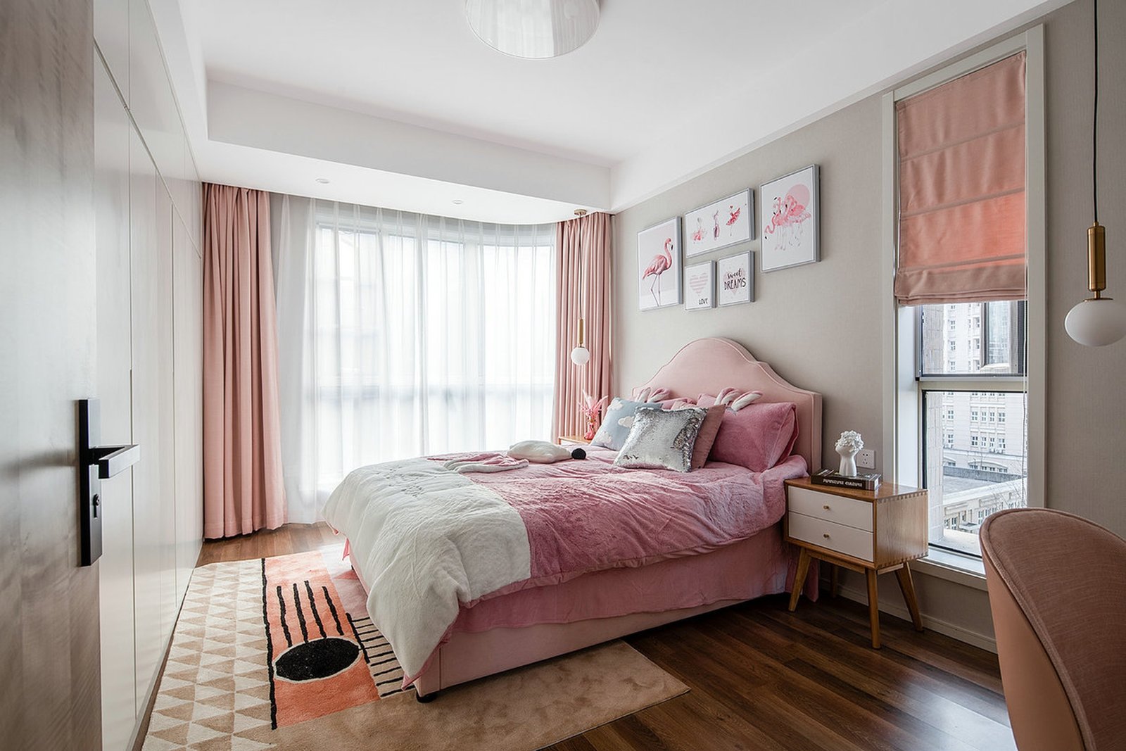 elegant-pink-modern-bedroom-design
