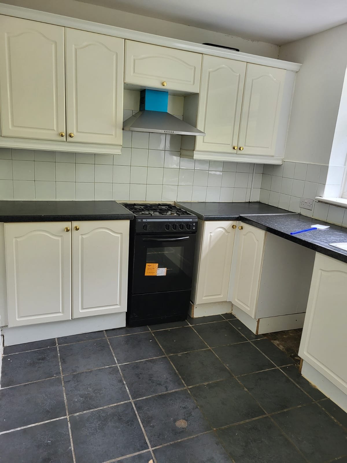 3 Bedroom detached House,  Neath Port Talbot, SA8 4BL