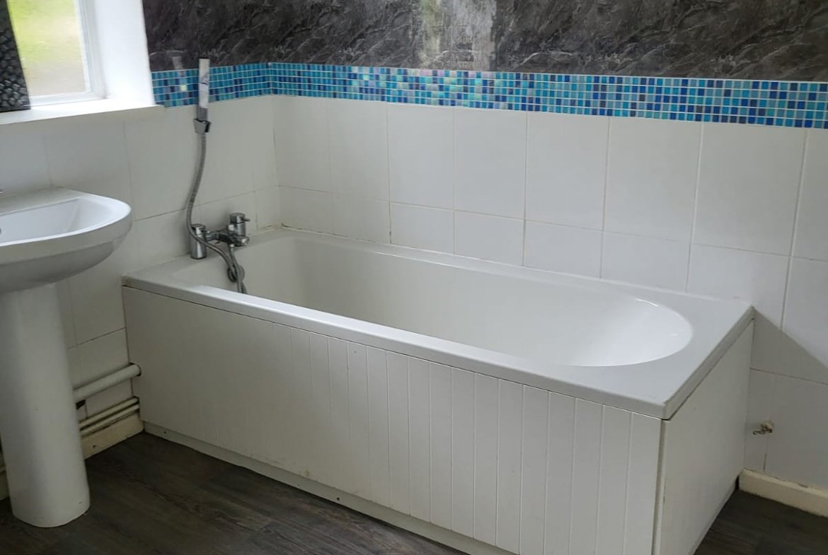 3 Bedroom detached House,  Neath Port Talbot, SA8 4BL