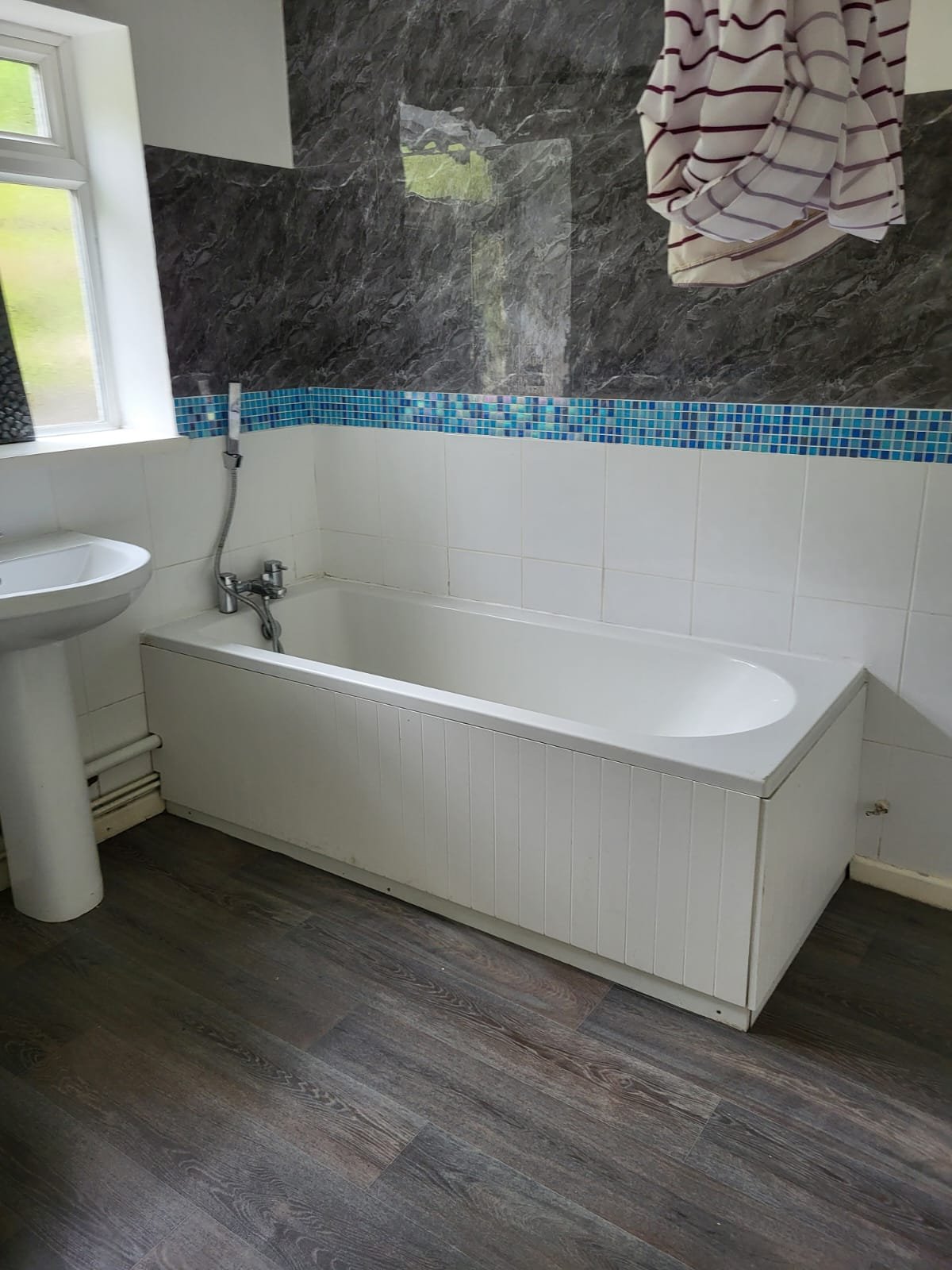 3 Bedroom detached House,  Neath Port Talbot, SA8 4BL