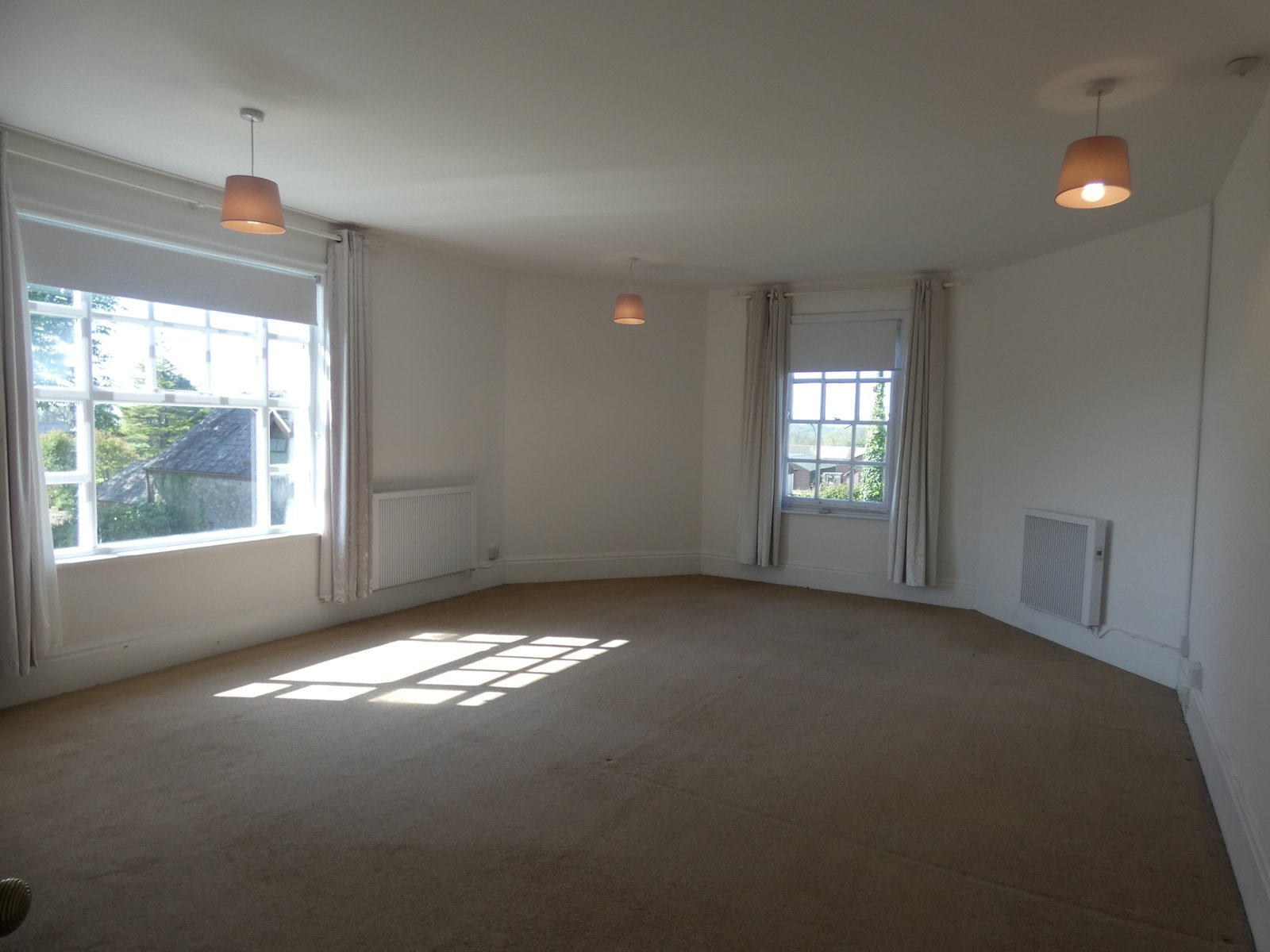 Herberts Lodge – Elegant Historical Home with Private Grounds (To Let)