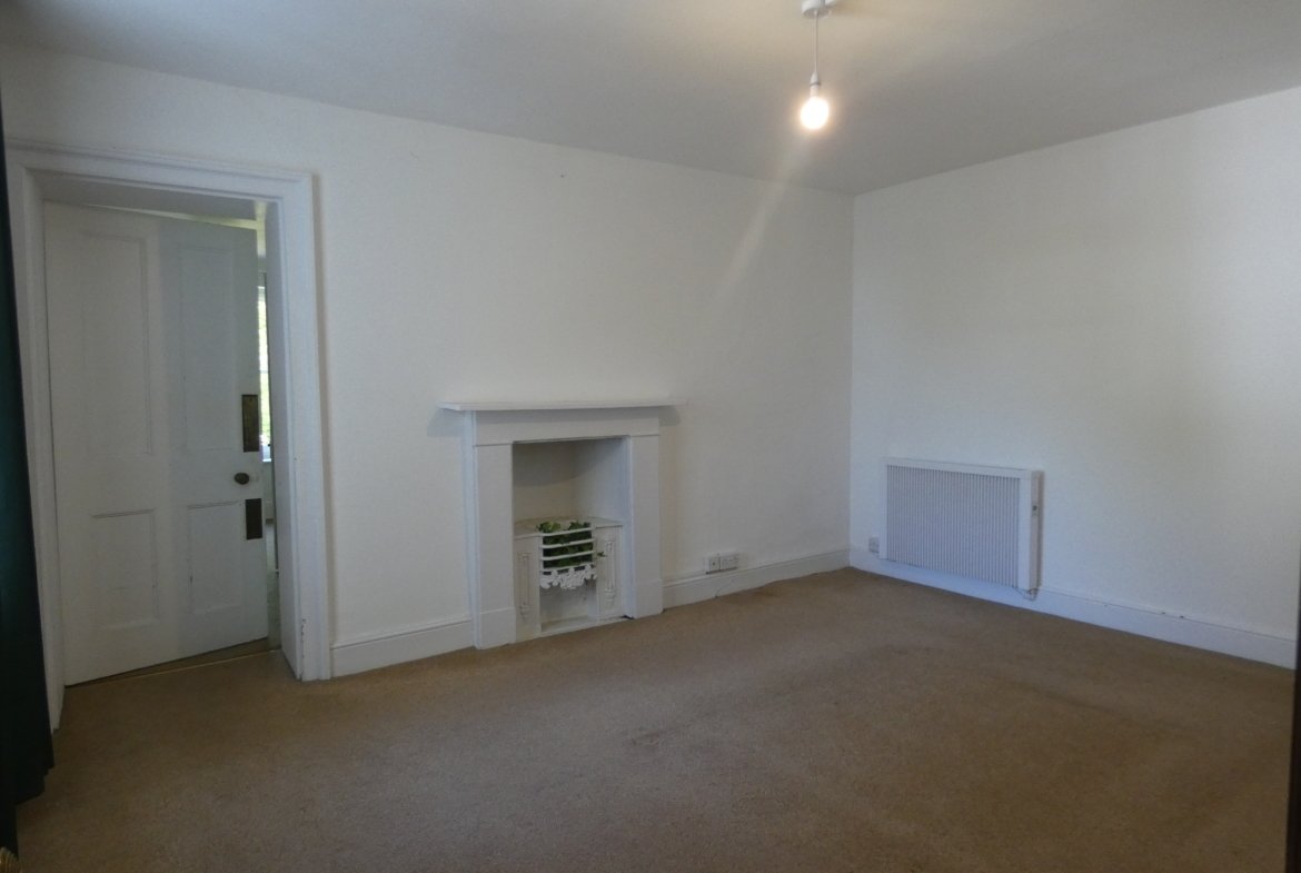 Herberts Lodge – Elegant Historical Home with Private Grounds (To Let)
