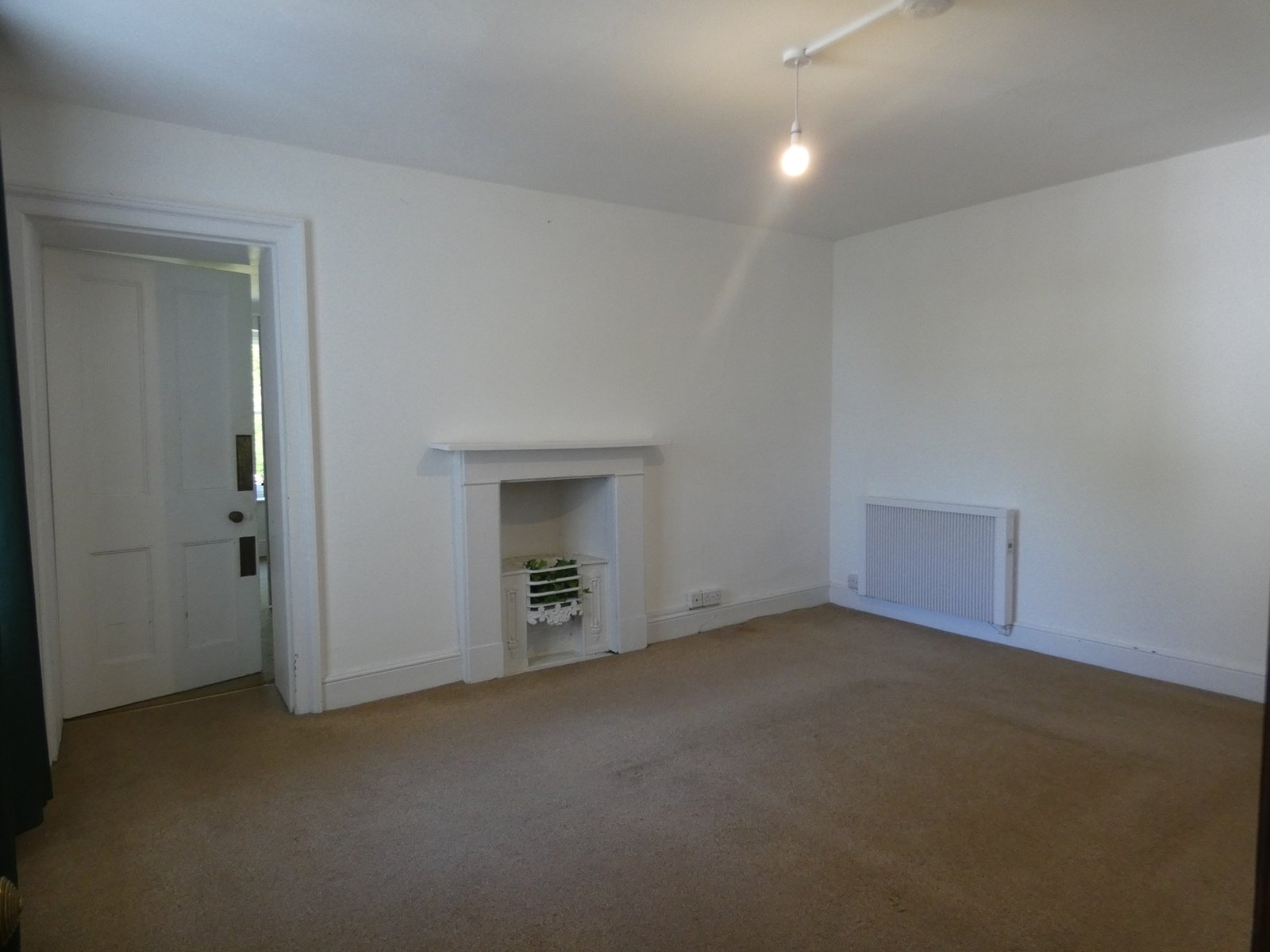 Herberts Lodge – Elegant Historical Home with Private Grounds (To Let)