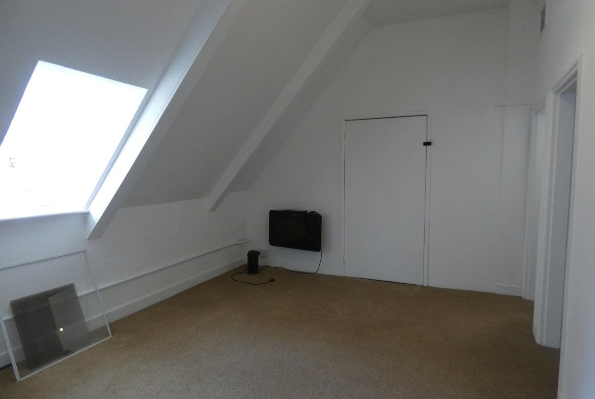 Herberts Lodge – Elegant Historical Home with Private Grounds (To Let)