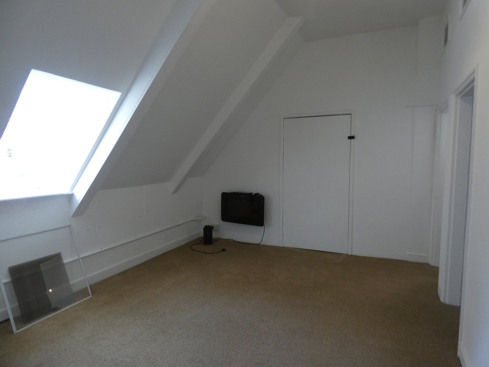Herberts Lodge – Elegant Historical Home with Private Grounds (To Let)