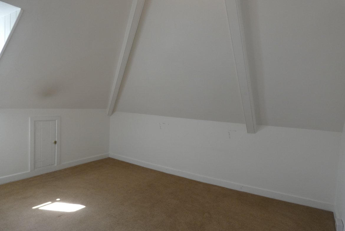 Herberts Lodge – Elegant Historical Home with Private Grounds (To Let)