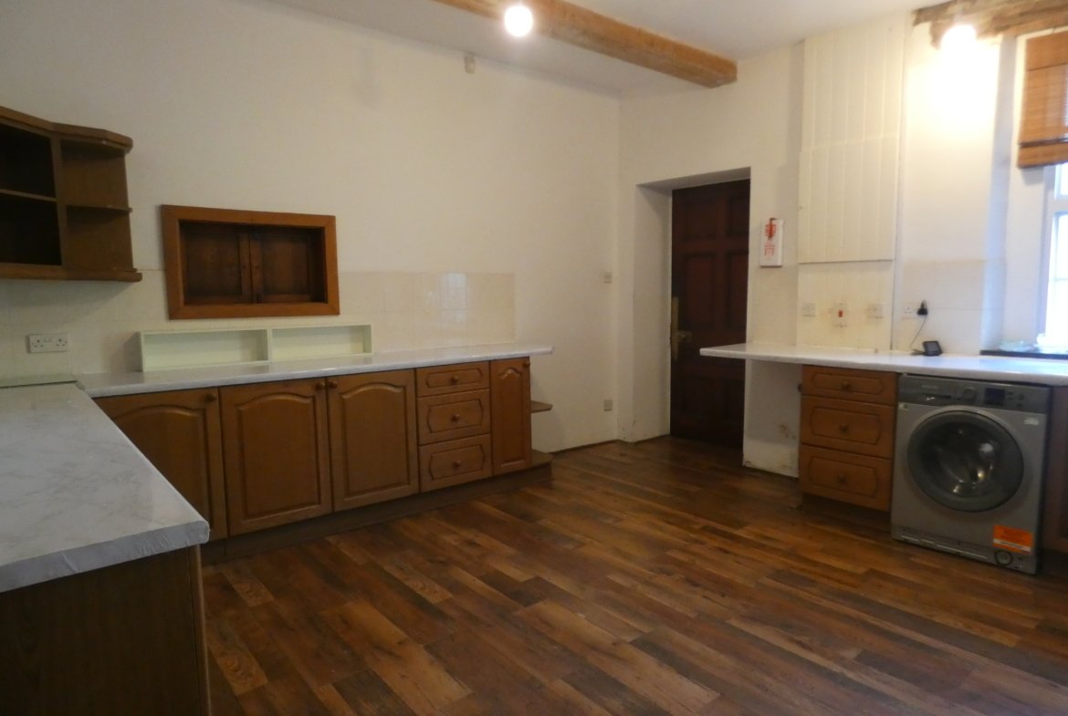 Herberts Lodge – Elegant Historical Home with Private Grounds (To Let)