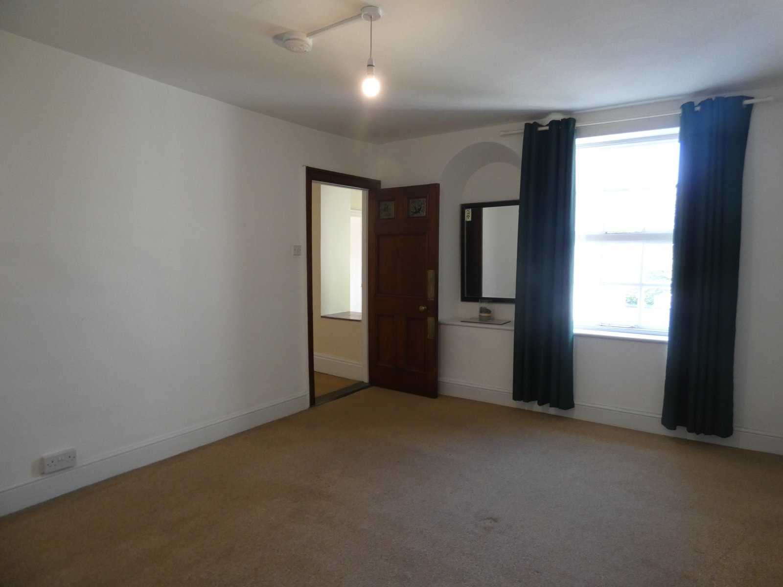 Herberts Lodge – Elegant Historical Home with Private Grounds (To Let)