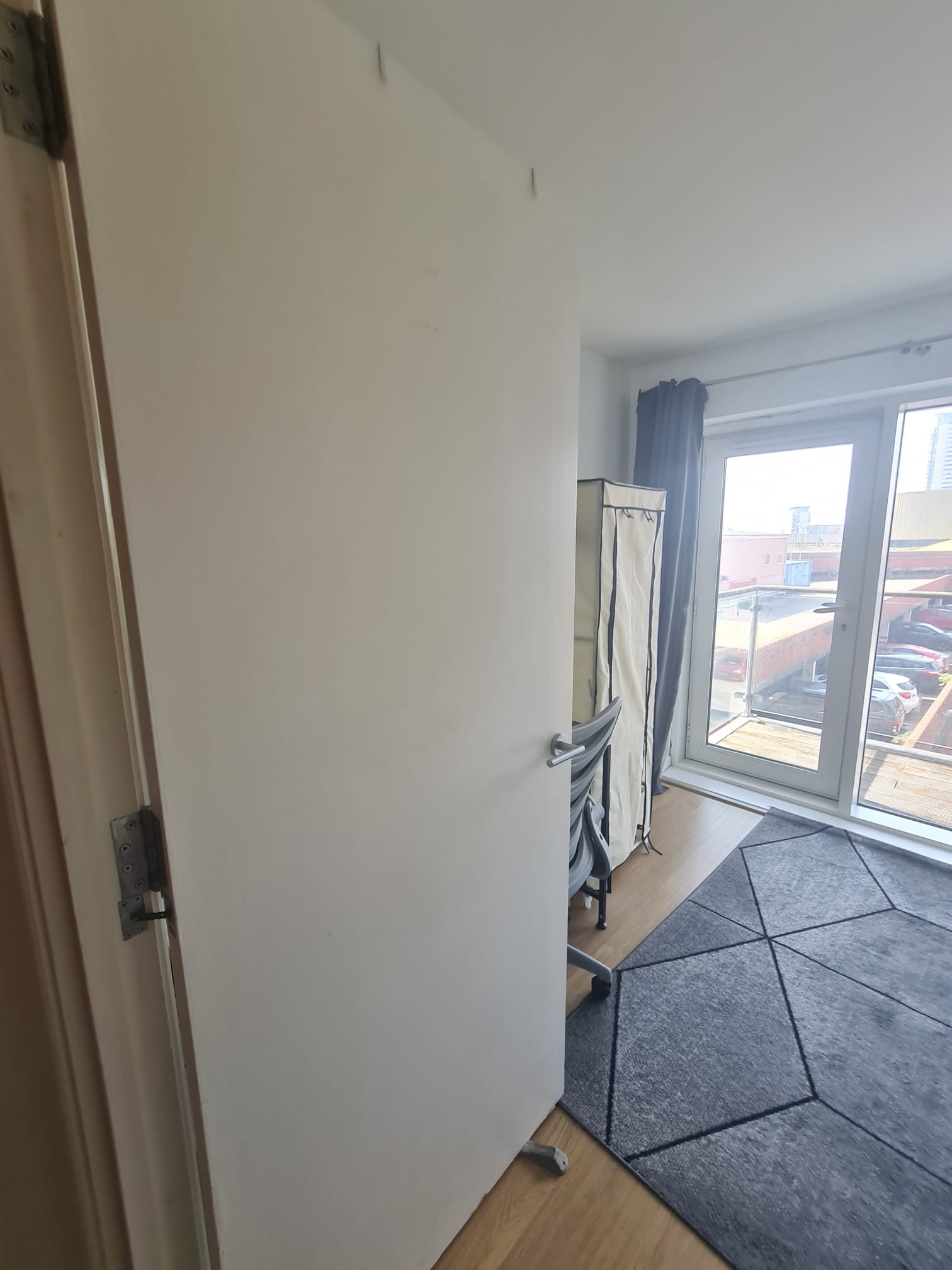 2 Bedroom Apartment For Sale – Swansea. SA1
