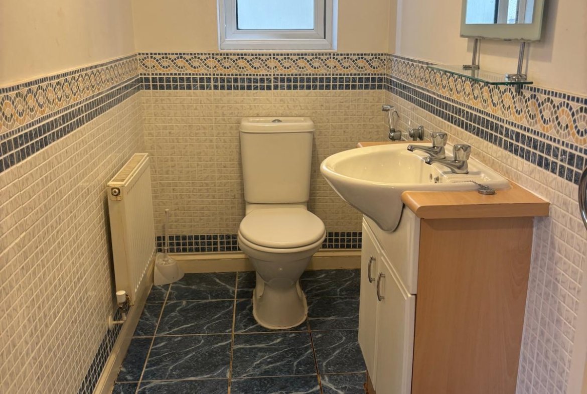 4 Bedroom Detached House for sale. SA2
